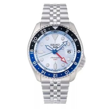 Seiko 5 Sports Light Blue Automatic GMT Herreur
